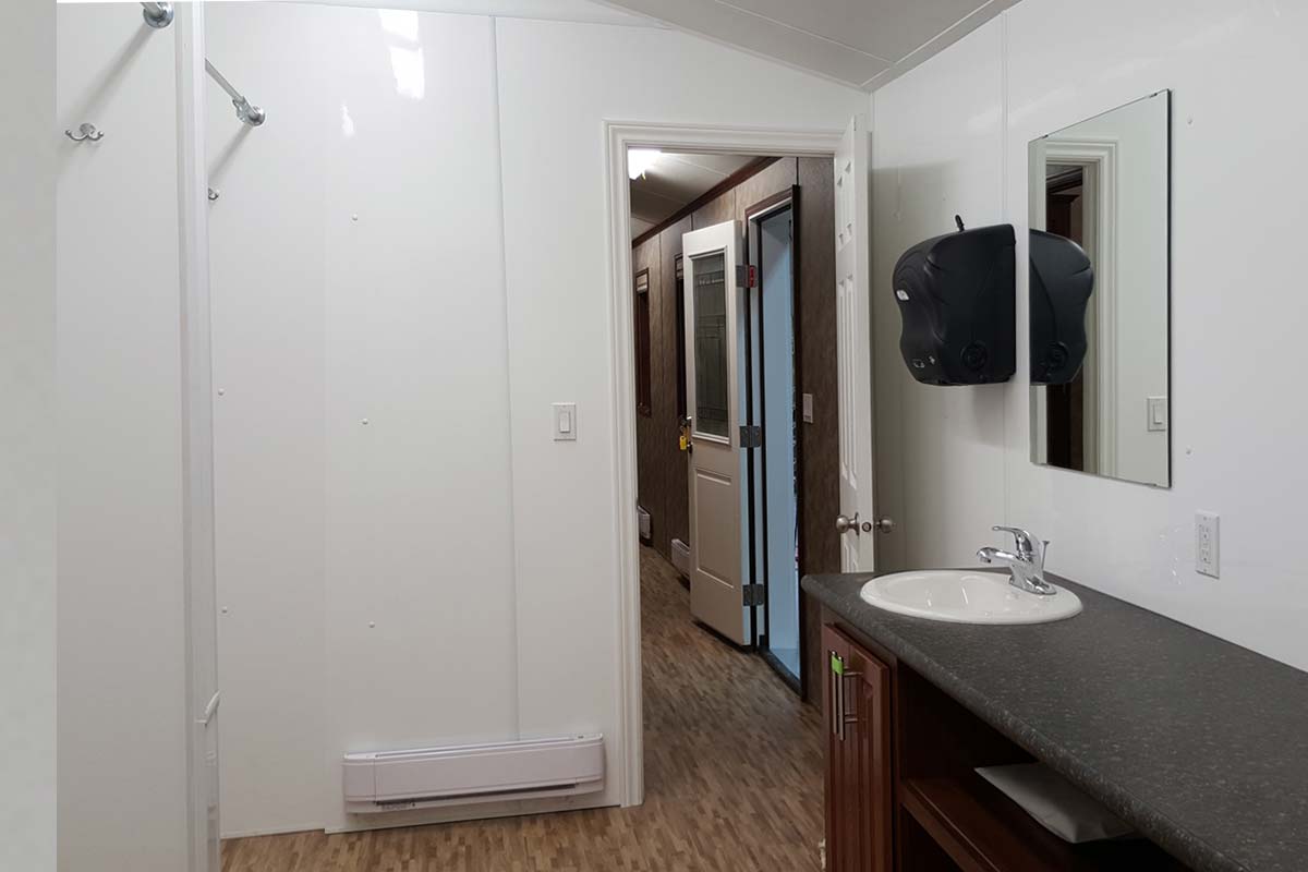AODA / WHEELCHAIR ACCESSIBLE WASHROOMS AND SHOWERS